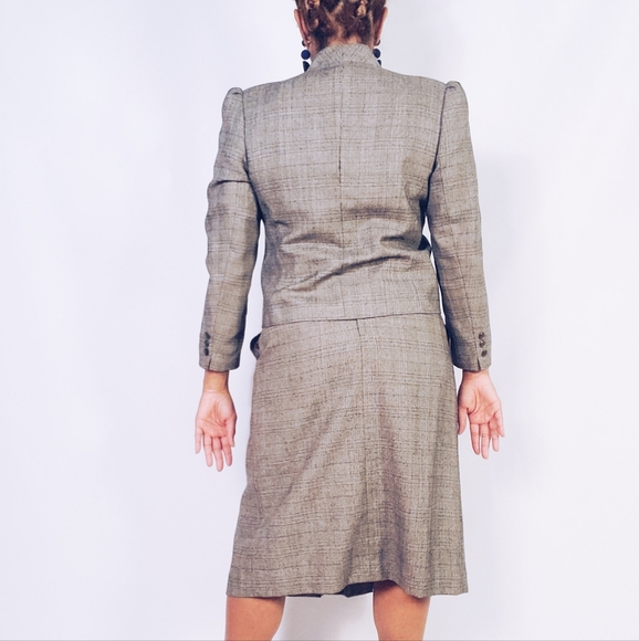 Skirt Suit - Picture 4 of 10